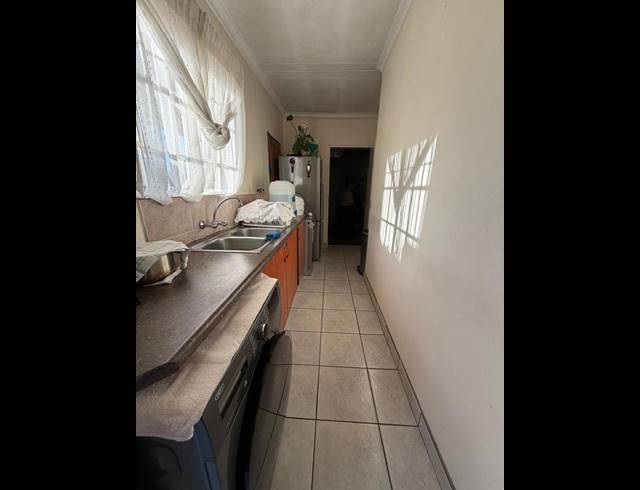 3 BEDROOM PROPERTY TO RENT IN DALPARK EXT 1